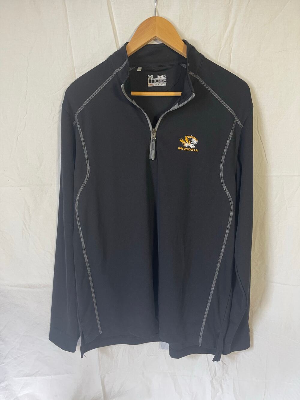 UA Mens medium Missouri Tigers pullover